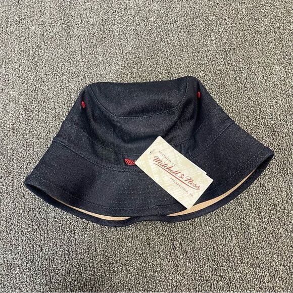 NWT Houston Rockets NBA Mitchell & Ness Bucket Hat - Picture 3 of 4